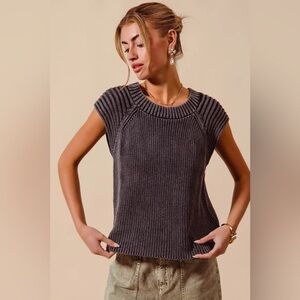 EVEREVE Charcoal‎ Washed Cap Sleeves Ribbed Sweater Top Size Small